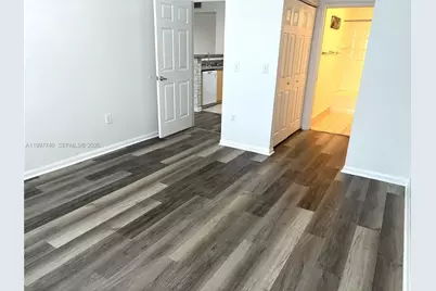 8050 N Nob Hill Rd #105, Tamarac, FL 33321 - Photo 10