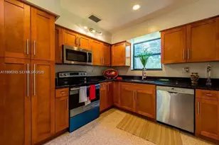 7830 SW 99th St, Miami, FL 33156 - Photo 8