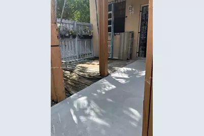 6714 NW 188th Ter, Hialeah, FL 33015 - Photo 2