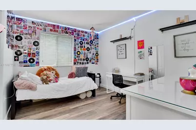 15454 SW 143rd Ter, Miami, FL 33196 - Photo 16