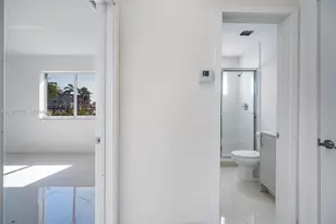 1080 NE 80th St, Miami, FL 33138 - Photo 8