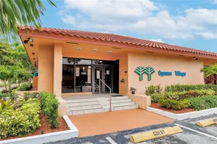 7130 Fairway Dr, Miami Lakes, FL 33014 - Photo 20