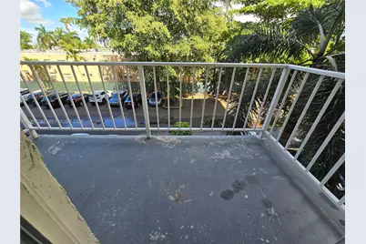 4550 NW 9th St #304E, Miami, FL 33126 - Photo 12