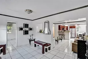2158 NW 100th St, Miami, FL 33147 - Photo 10