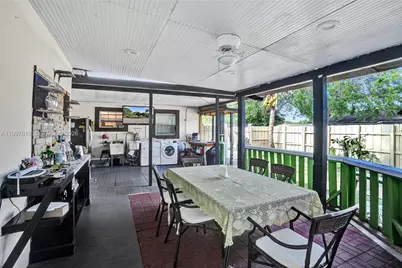 2158 NW 100th St, Miami, FL 33147 - Photo 38
