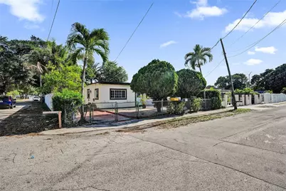 2158 NW 100th St, Miami, FL 33147 - Photo 48