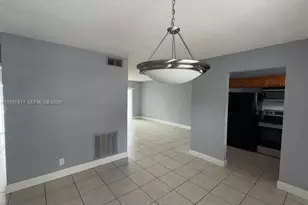 4251 NW 5th St, Plantation, FL 33317 - Photo 4