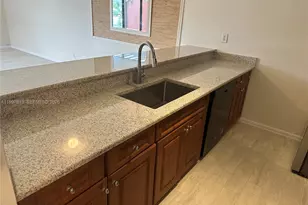 1691 Fairway Rd, Pembroke Pines, FL 33026 - Photo 8