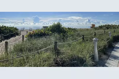 335 Ocean Dr #214, Miami Beach, FL 33139 - Photo 2