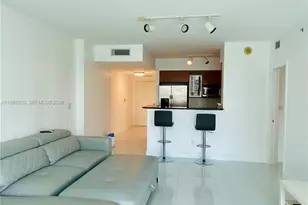 325 S Biscayne Blvd, Miami, FL 33131 - Photo 2