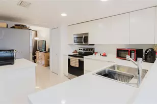 101 SW 96th Terrace, Plantation, FL 33324 - Photo 8