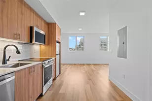650 SW 1st St, Miami, FL 33130 - Photo 2