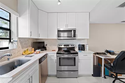 6211 SW 138th Ct #B, Miami, FL 33183 - Photo 2