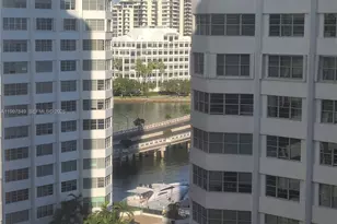 999 Brickell Bay Dr, Miami, FL 33131 - Photo 20