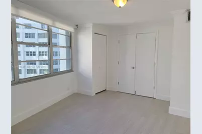 999 Brickell Bay Dr #1207, Miami, FL 33131 - Photo 4