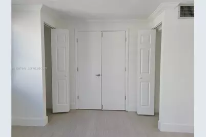 999 Brickell Bay Dr #1207, Miami, FL 33131 - Photo 2