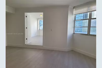 999 Brickell Bay Dr #1207, Miami, FL 33131 - Photo 6