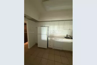 19380 Collins Ave #319, Sunny Isles Beach, FL 33160 - Photo 4