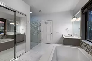 324 SW 30th Rd, Miami, FL 33129 - Photo 14