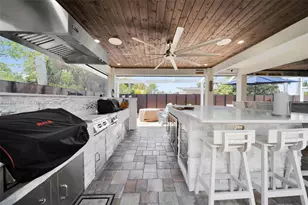 1574 Ricardo, Fort Myers, FL 33901 - Photo 4