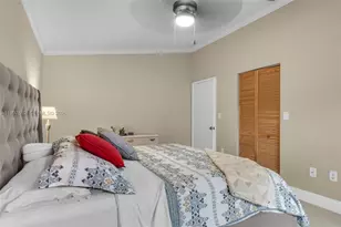 7001 W 35th Ave, Hialeah, FL 33018 - Photo 14