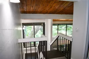 19420 NE 26th Ave, Miami, FL 33180 - Photo 8