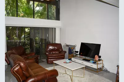 19420 NE 26th Ave #123D, Miami, FL 33180 - Photo 4