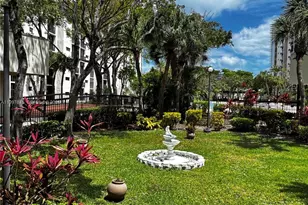 16919 N Bay Rd, Sunny Isles Beach, FL 33160 - Photo 32