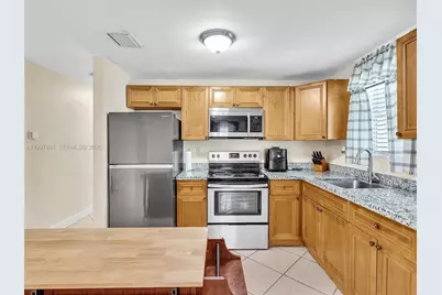 535 NW 29th Ter, Fort Lauderdale, FL 33311 - Photo 14