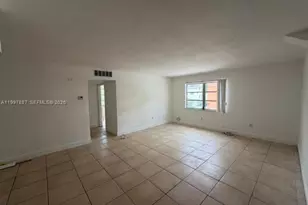 1821 NE 168th St, North Miami Beach, FL 33162 - Photo 6