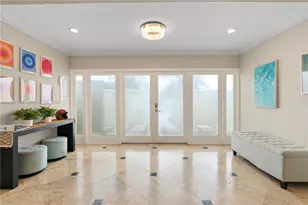 1652 NE 39th St, Oakland Park, FL 33334 - Photo 2