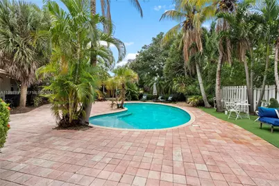 1652 NE 39th St, Oakland Park, FL 33334 - Photo 46