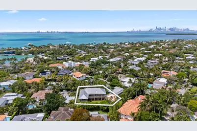 685 Harbor Ln, Key Biscayne, FL 33149 - Photo 1