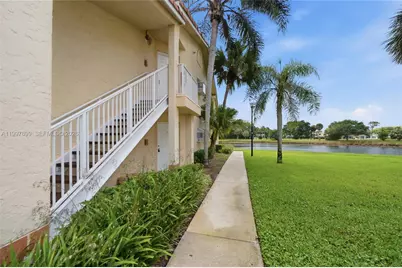 3310 N Pinewalk Dr N #1817, Margate, FL 33063 - Photo 2
