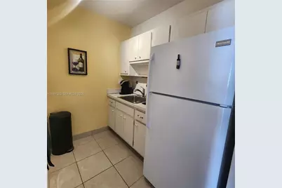 2170 NE 51st Ct #A25, Fort Lauderdale, FL 33308 - Photo 8