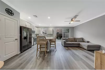 1079 SE 23rd Ter, Homestead, FL 33035 - Photo 6