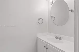 319 NW 109th Ave, Miami, FL 33172 - Photo 32