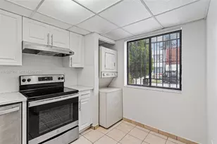 319 NW 109th Ave, Miami, FL 33172 - Photo 16