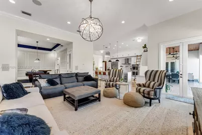 8111 SW 178th St, Palmetto Bay, FL 33157 - Photo 1