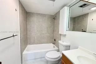 7300 NW 17th St, Plantation, FL 33313 - Photo 32