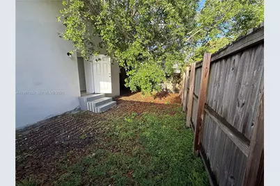 253 NW 48th St #/, Miami, FL 33127 - Photo 18