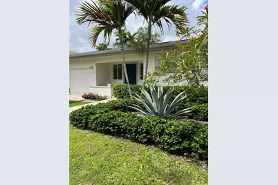 323 Velarde Ave, Coral Gables, FL 33134 - Photo 2