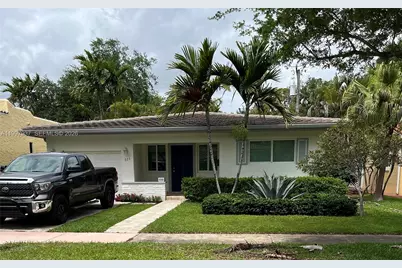323 Velarde Ave, Coral Gables, FL 33134 - Photo 1