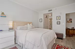1 Century Ln, Miami Beach, FL 33139 - Photo 14