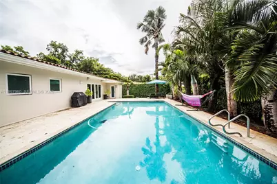 1315 San Ignacio Ave, Coral Gables, FL 33146 - Photo 14