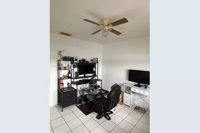 1298 W 51st Pl #D-29, Hialeah, FL 33012 - Photo 6