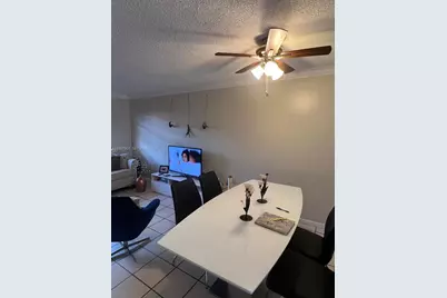 1298 W 51st Pl #D-29, Hialeah, FL 33012 - Photo 4
