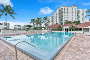 20000 E Country Club Dr, Aventura, FL 33180 - Photo 26