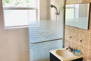 1025 SE 15th St, Fort Lauderdale, FL 33316 - Photo 10