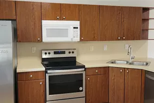 5640 NW 115th Ct, Doral, FL 33178 - Photo 14